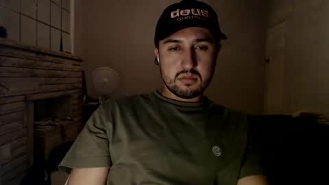 Snapshot of fred_555 chatting on 03-03-25, 09:00 fred_555 online show from 03-03-25, 09:00