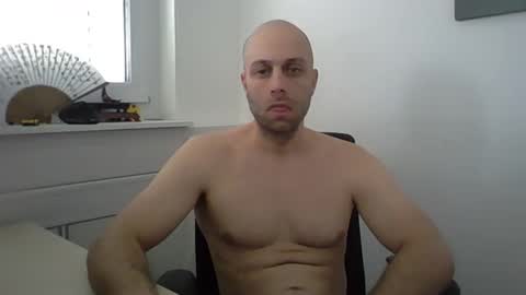 freddow online show from 10-17-25, 01:35