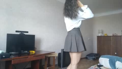 Mia online show from 10-02-25, 11:39