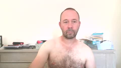 Snapshot of fredodu41 chatting on 08-04-26, 11:35 fredodu41 online show from 08-04-26, 11:35