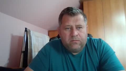 Snapshot of freeboy80180 chatting on 11-20-25, 12:05 freeboy80180 online show from 11-20-25, 12:05