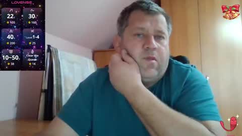 Snapshot of freeboy80180 chatting on 11-30-25, 08:29 freeboy80180 online show from 11-30-25, 08:29