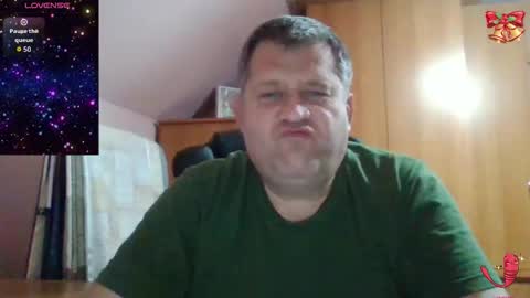 Snapshot of freeboy80180 chatting on 12-01-25, 05:40 freeboy80180 online show from 12-01-25, 05:40