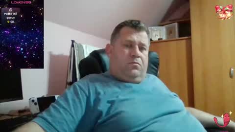 Snapshot of freeboy80180 chatting on 12-21-25, 07:21 freeboy80180 online show from 12-21-25, 07:21