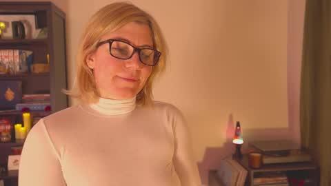 Louise or Lou 3 online show from 01-14-25, 08:31
