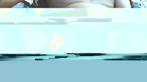 Snapshot of fresboyung chatting on 10-27-25, 01:42 fresboyung online show from 10-27-25, 01:42