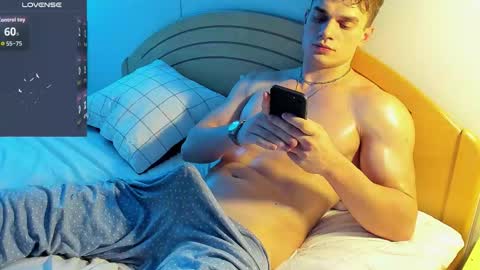 Alex or Andrzej online show from 10-06-25, 09:23