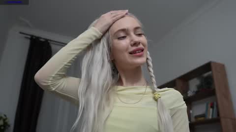 Freya online show from 04-02-26, 07:33