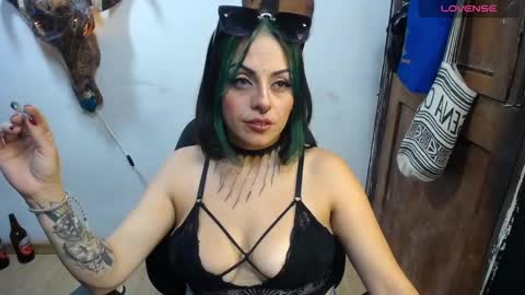 freyaa_sorceress online show from 12-10-24, 09:44
