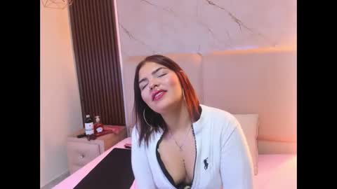 FreyaHL online show from 03-21-26, 04:54