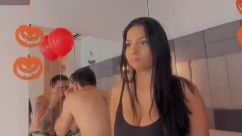  ALIS AND ALEX  online show from 10-31-25, 06:09