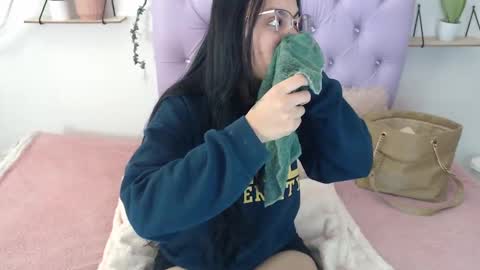 Freyja online show from 09-18-25, 09:17