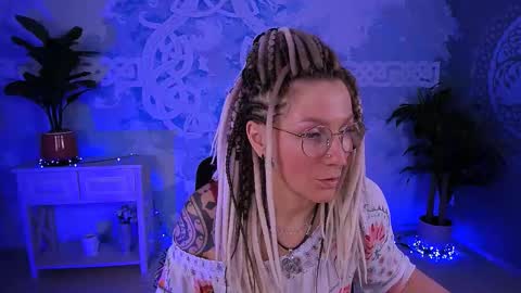 Frida Tander online show from 03-29-26, 05:18