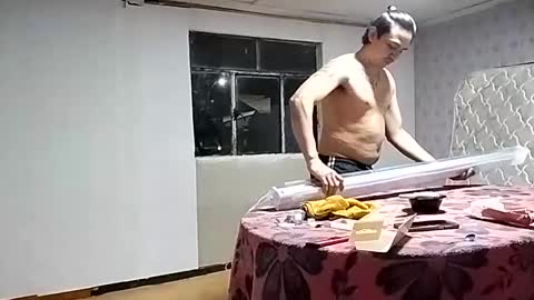 Snapshot of frizzy_girl chatting on 12-12-24, 02:37 Frizzy girl online show from 12-12-24, 02:37