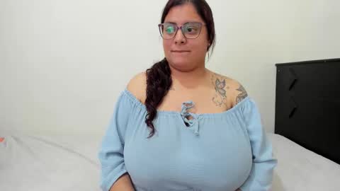 Lucy online show from 12-18-25, 08:04