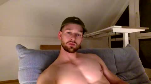 frozenyoga online show from 09-21-25, 06:31