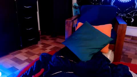          HEHIM  online show from 02-01-25, 06:40