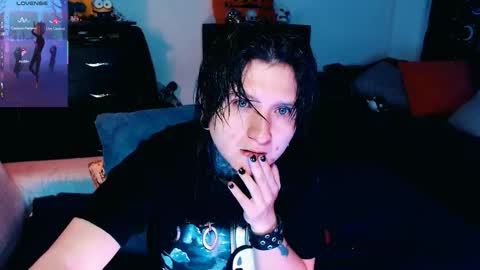          HEHIM  online show from 10-10-25, 10:36