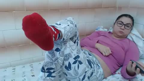 Snapshot of fuck_my_face chatting on 01-12-25, 06:28 Ella online show from 01-12-25, 06:28