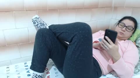 Snapshot of fuck_my_face chatting on 01-17-25, 05:32 Ella online show from 01-17-25, 05:32