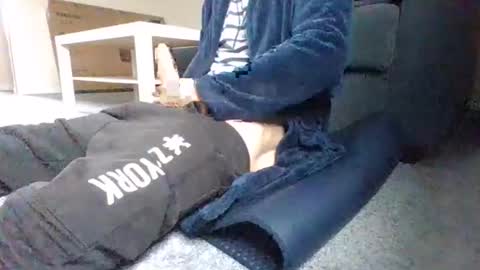 Snapshot of fuckbeatb chatting on 10-14-25, 10:27 fuckbeatb online show from 10-14-25, 10:27