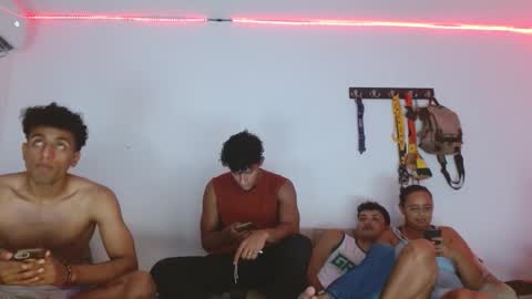 Snapshot of fuckboyjosh98 chatting on 12-04-25, 12:31 fuckboyjosh98 online show from 12-04-25, 12:31