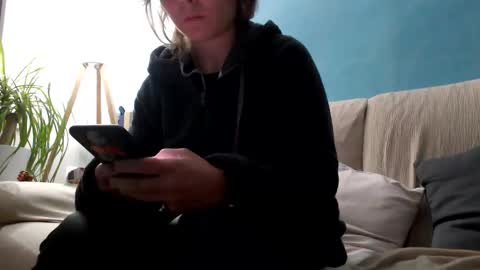 La online show from 09-25-25, 06:33