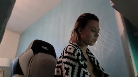 La online show from 10-10-25, 06:01