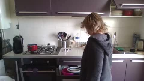 La online show from 11-18-25, 09:36