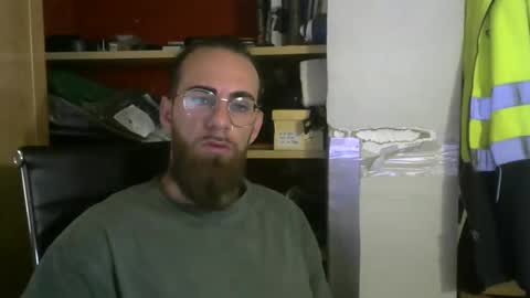 Snapshot of fuerte440 chatting on 10-16-25, 09:54 fuerte440 online show from 10-16-25, 09:54