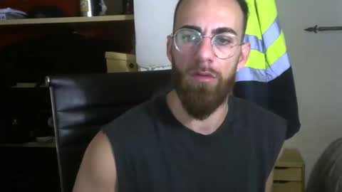 Snapshot of fuerte440 chatting on 11-17-25, 10:21 fuerte440 online show from 11-17-25, 10:21