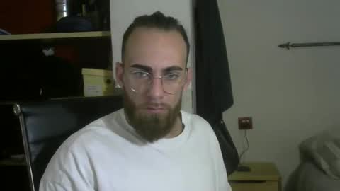 Snapshot of fuerte440 chatting on 11-18-25, 10:31 fuerte440 online show from 11-18-25, 10:31