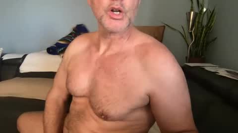 Gregorio online show from 02-22-25, 01:11