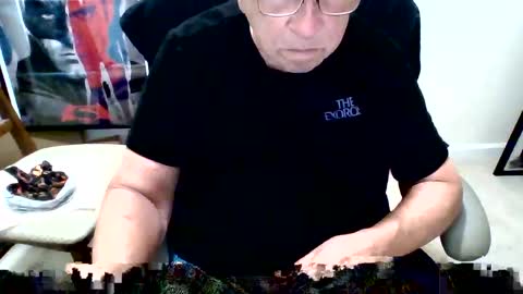 Snapshot of funclemike chatting on 09-13-25, 08:52 funclemike online show from 09-13-25, 08:52