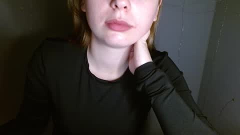 Snapshot of funemma000 chatting on 02-12-26, 07:14 Emma online show from 02-12-26, 07:14