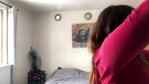 Linnys Palace online show from 01-28-25, 08:04