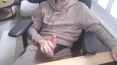 Snapshot of funkybits chatting on 11-19-25, 10:59 funkybits online show from 11-19-25, 10:59