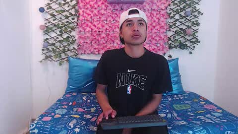 funny_and_horny online show from 09-24-25, 09:23