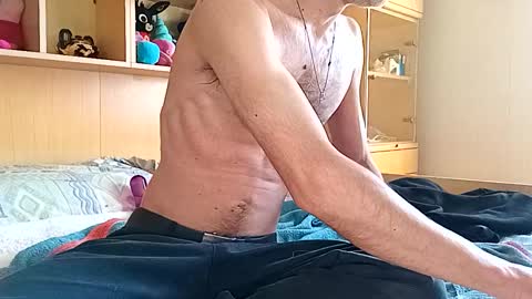 Italian men online show from 12-02-24, 09:24