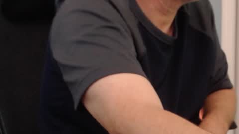 Snapshot of funnyme1234 chatting on 09-26-25, 04:33 jerry online show from 09-26-25, 04:33