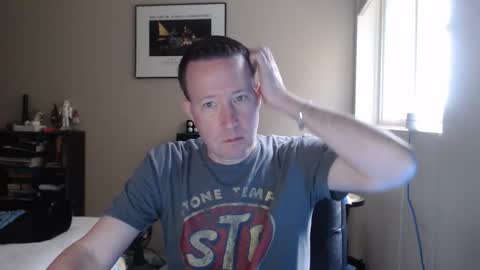 Snapshot of funplaytimesayhello chatting on 11-16-25, 08:25 Hello online show from 11-16-25, 08:25