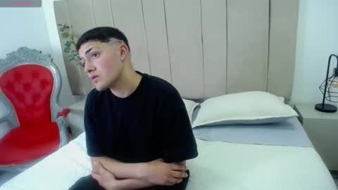 Snapshot of funthiagox chatting on 11-01-25, 08:00 FunThiagoX online show from 11-01-25, 08:00