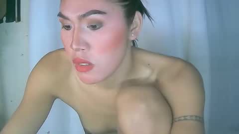 LIL LEE online show from 03-04-25, 01:55