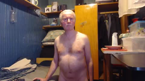 Snapshot of furosz chatting on 02-08-25, 06:44 furosz online show from 02-08-25, 06:44