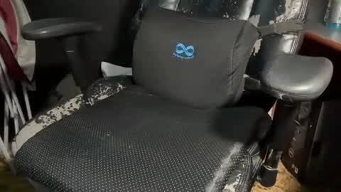 Snapshot of futuro_marido chatting on 01-14-25, 05:56 Futuro Marido online show from 01-14-25, 05:56