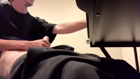 Snapshot of fuzzie_07 chatting on 01-13-25, 11:52 fuzzie_07 online show from 01-13-25, 11:52