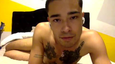 Snapshot of fxxlxlxvx chatting on 10-17-25, 03:10 fxxlxlxvx online show from 10-17-25, 03:10