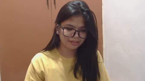 fyang_morena online show from 12-16-25, 06:13