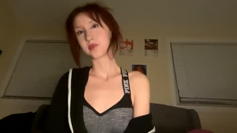 Snapshot of g0ddessluna1800 chatting on 01-17-25, 05:21 Goddess Luna online show from 01-17-25, 05:21