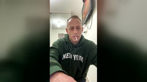 Snapshot of g10303 chatting on 03-02-26, 12:13 g103031910303 online show from 03-02-26, 12:13